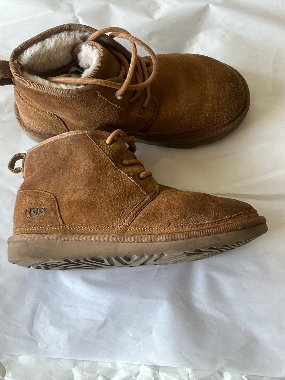 UGG Men’s Suede Chukka Boot - Chestnut Tan